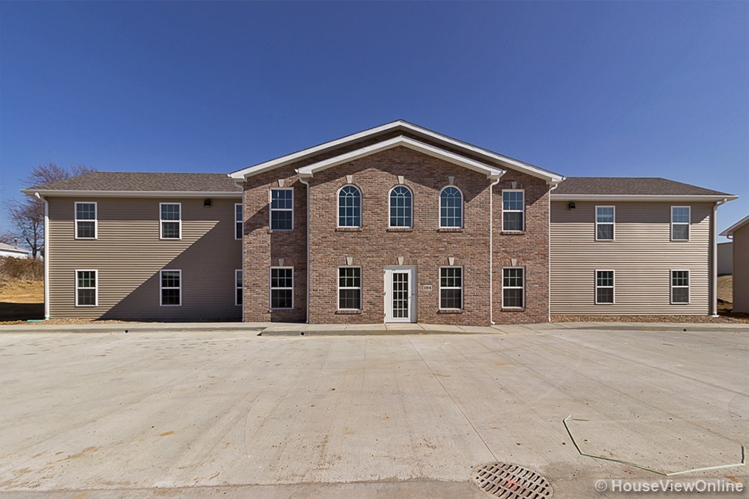 Jackson Apartment: 200 Lotus