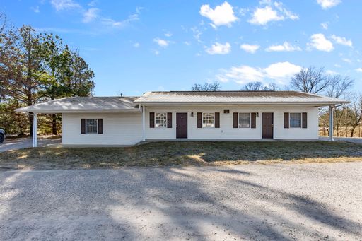 Studio 1 Bedroom Apartment in Fruitland