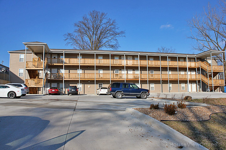 Cape Girardeau Apartment: 514 Olive Dr