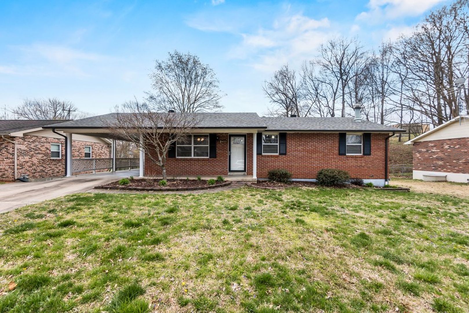 Cape Girardeau House: 2415 Glenridge Dr