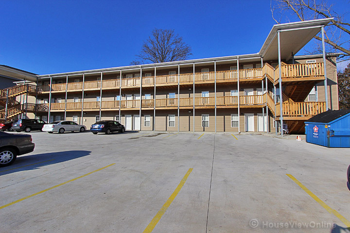 Cape Girardeau Apartment: 514 Olive Dr