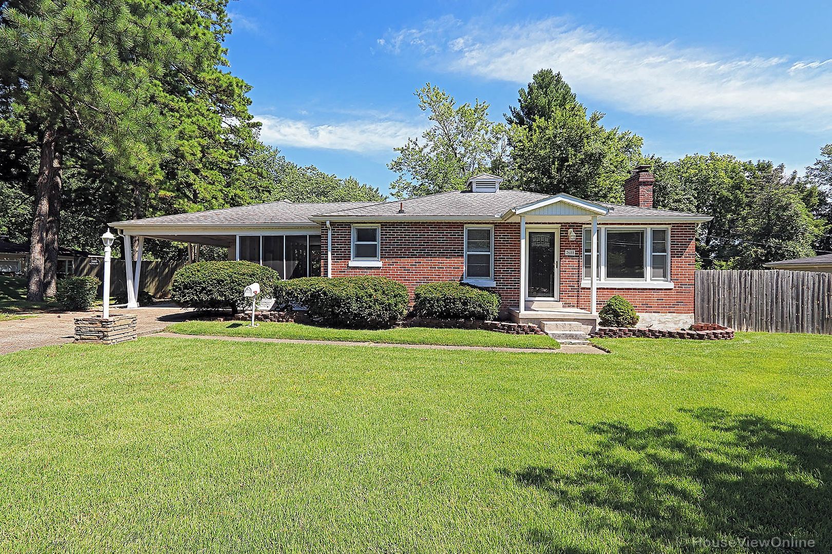 Cape Girardeau House: 2680 Hopper Rd