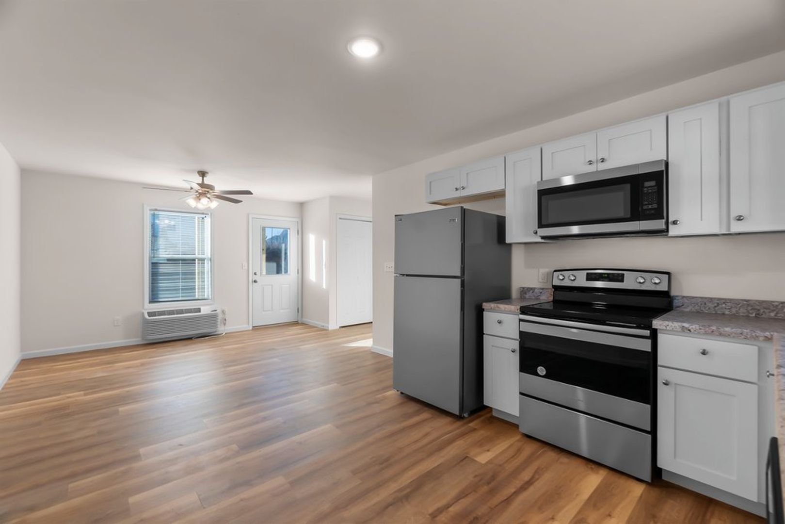 Jackson Apartment: 157 Highland Hills