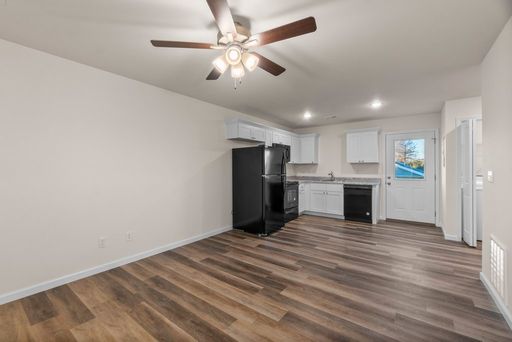 Two Bedroom Apartment in Fruitland - 1st floor