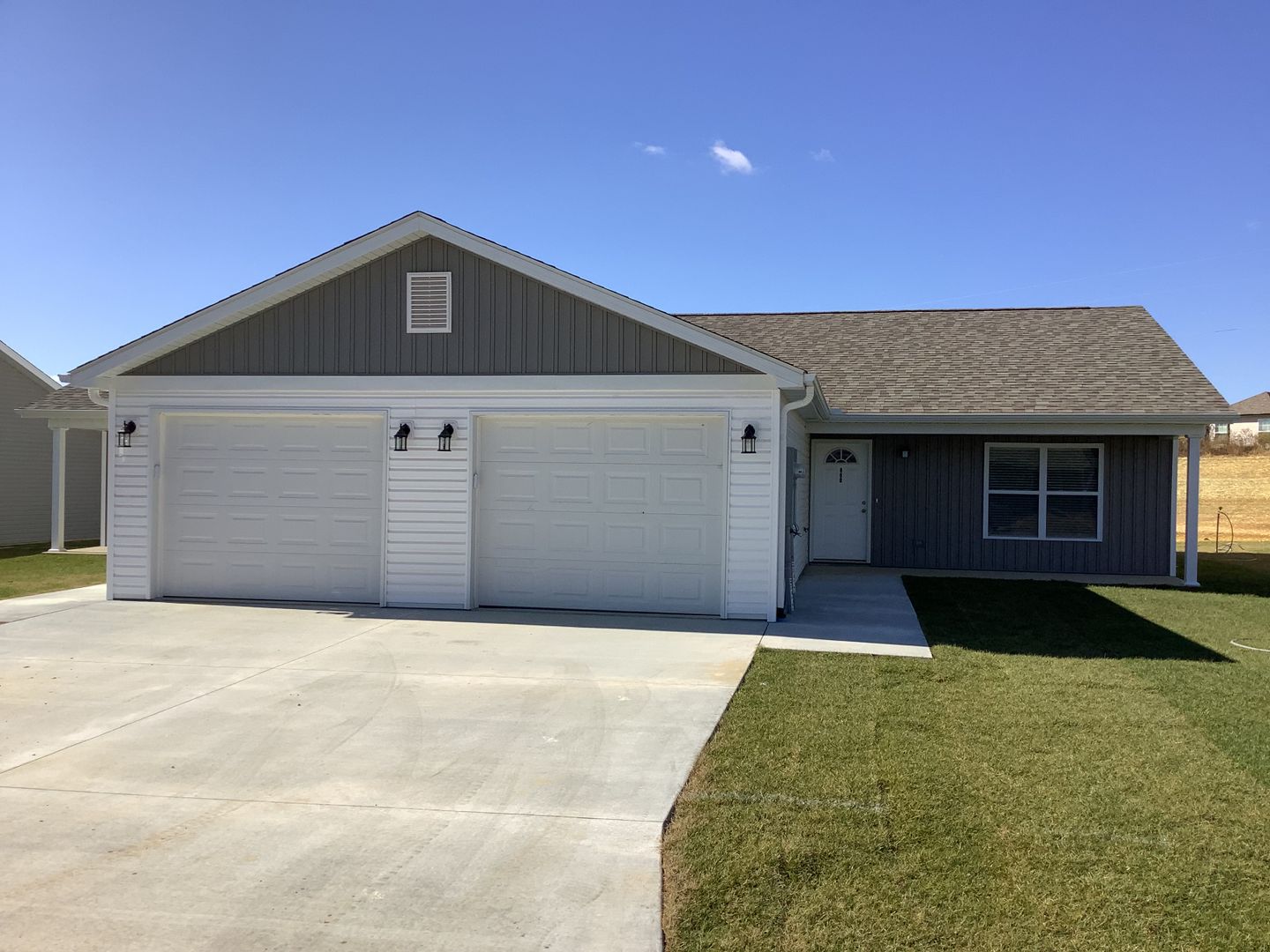 Jackson Apartment: 846/848 Highland Point Dr