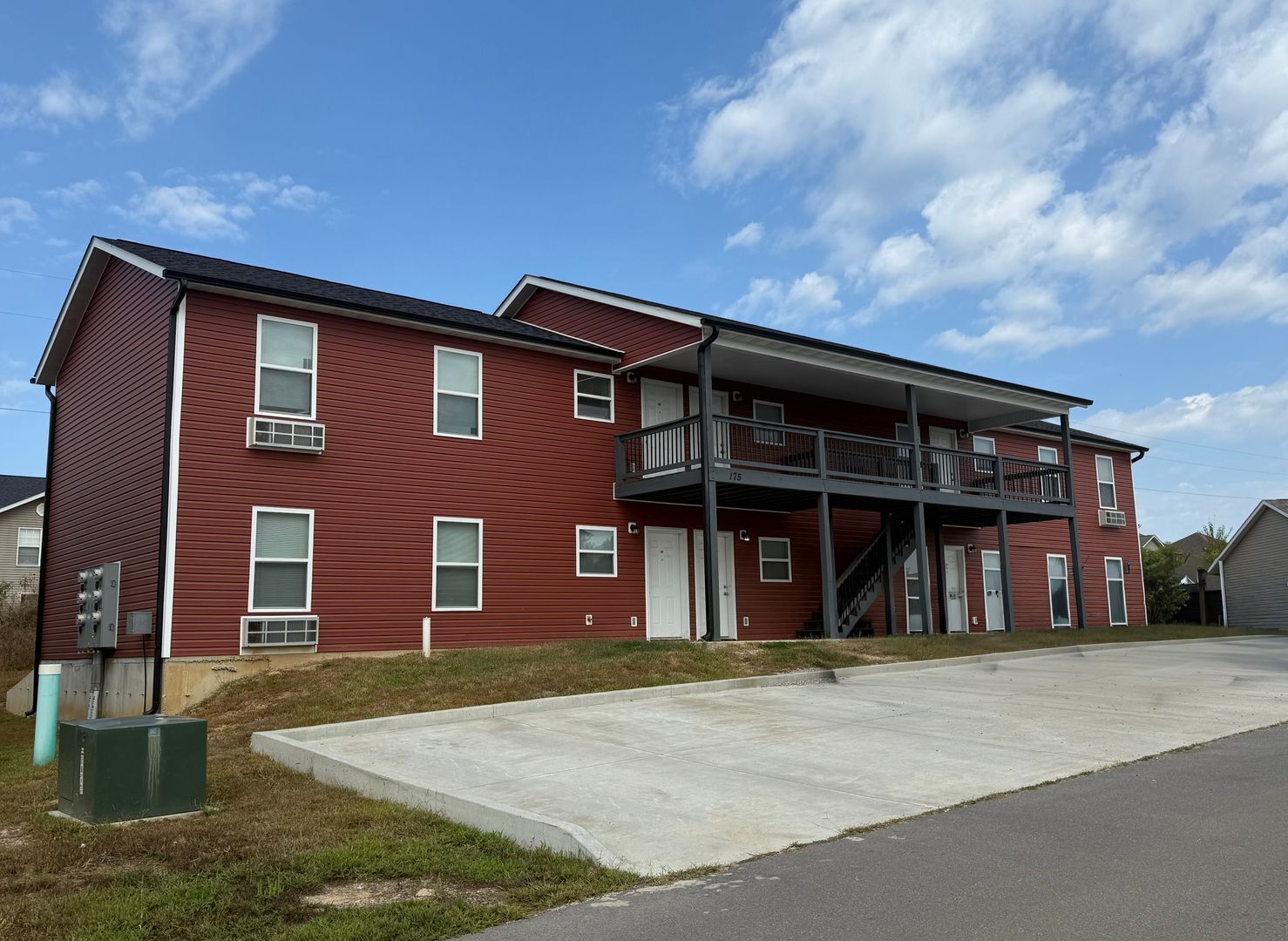 Jackson Apartment: 175 Highland Hills