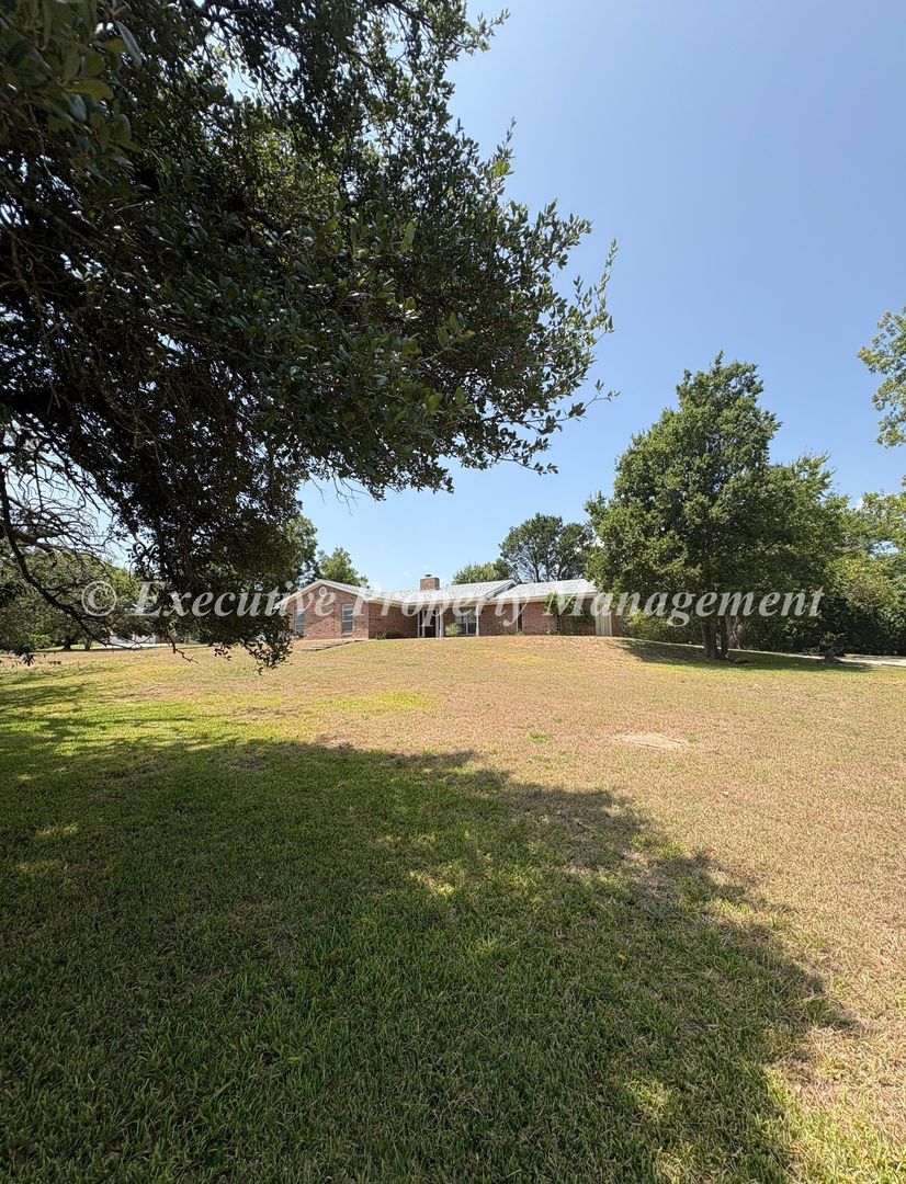 Kempner House: 7544 FM 2657