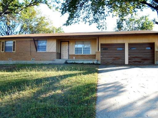 424 Robertson Avenue, Copperas Cove, TX 76522 *MOVE IN SPECIAL* – photo 1