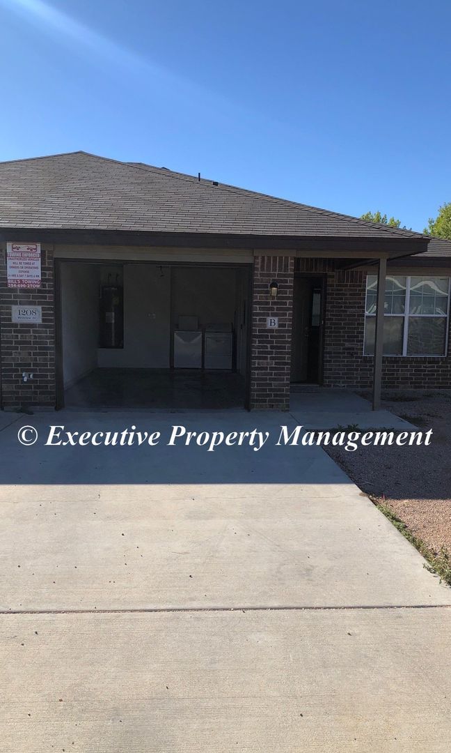 Gatesville Apartment: 1208 Westview Drive