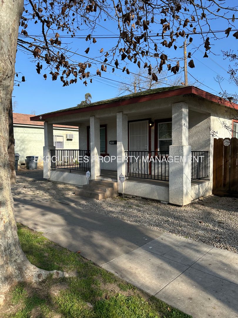 Merced House: 1922 Martin Luther King Jr Way