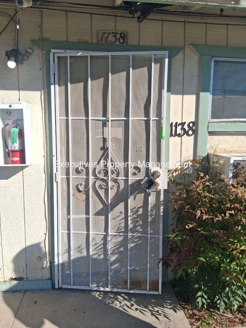 Merced Apartment: M St