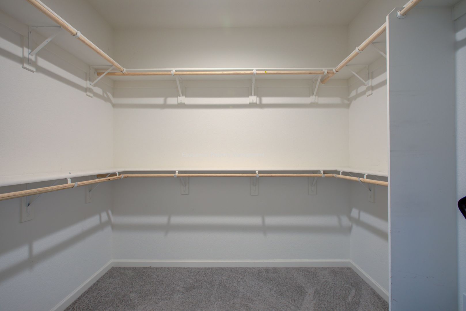 Merced House: 495 Daffodil Dr