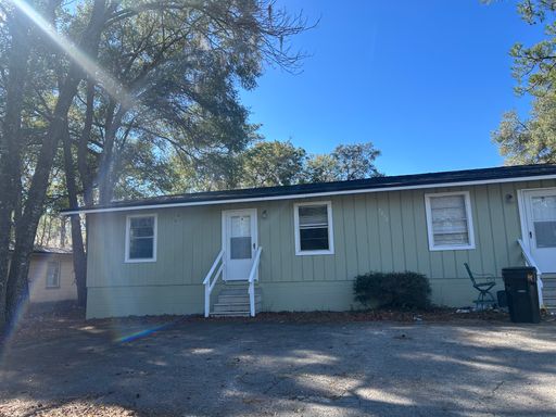 $500.00 off of first months rent for lease, signed before the end of March with occupancy starting April 1st. Updated 2BR/1BA Duplex in Hammock Oaks – Comfortable Living in a Quiet Community! – photo 1