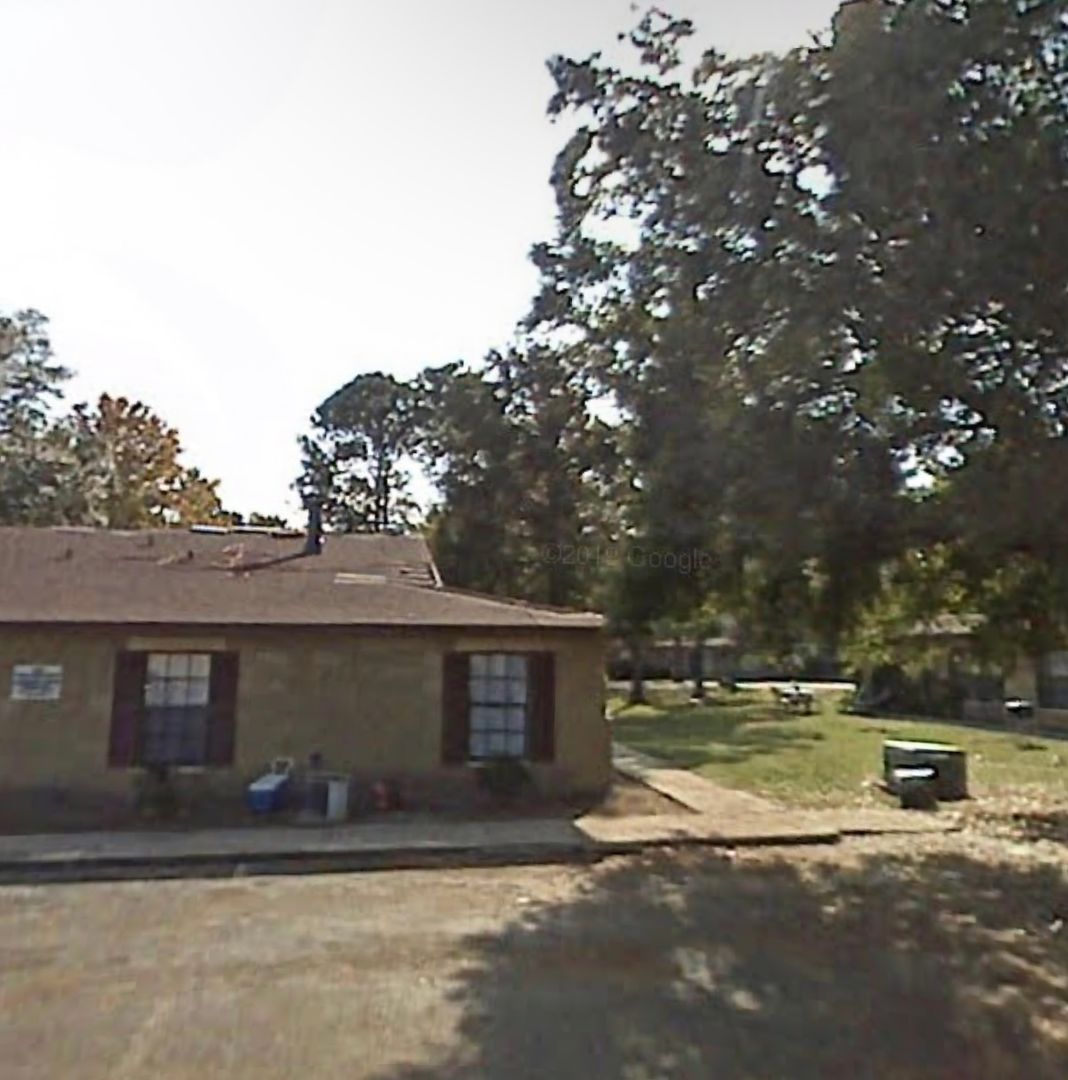 Gainesville House: 2525 NW 62nd Place