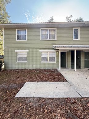 615 SW 11th Lane - Apt D – photo 1
