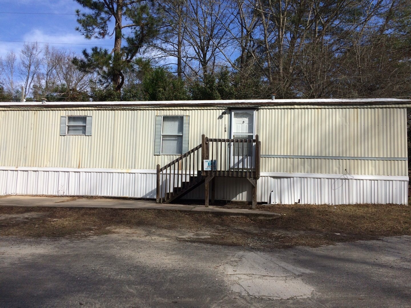 Rockingham House: 106 Ponds Lane