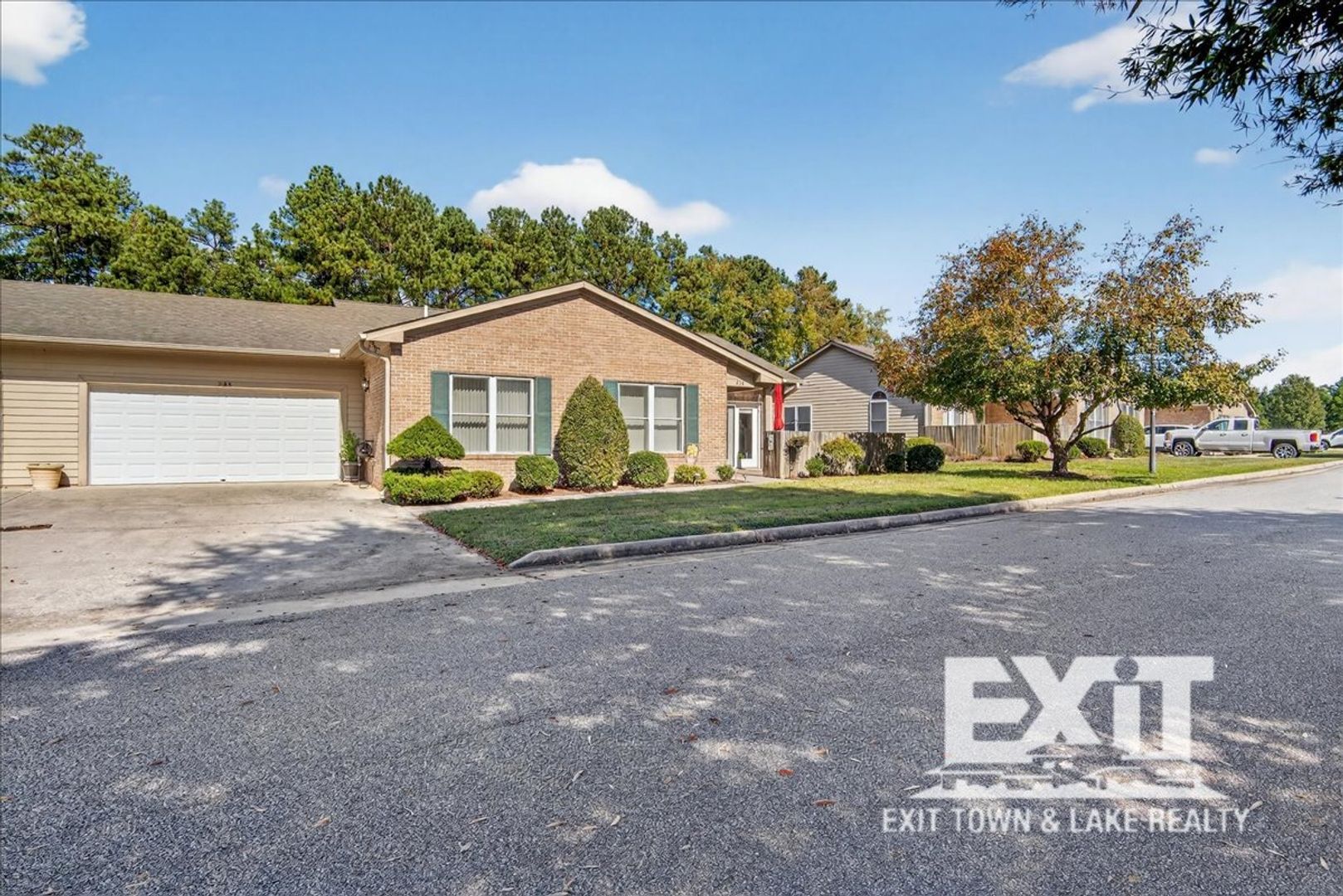 South Hill House: 238 Beaver Creek Dr.