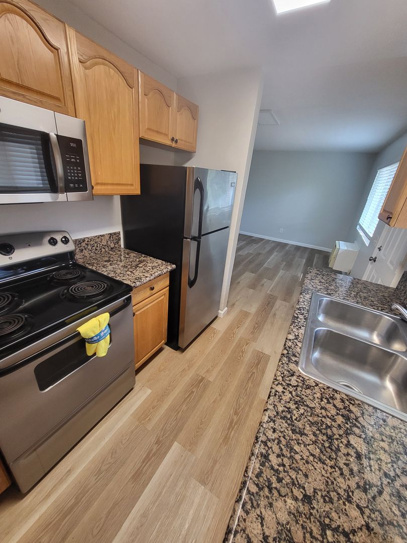 San Diego Apartment: 3087 A Street