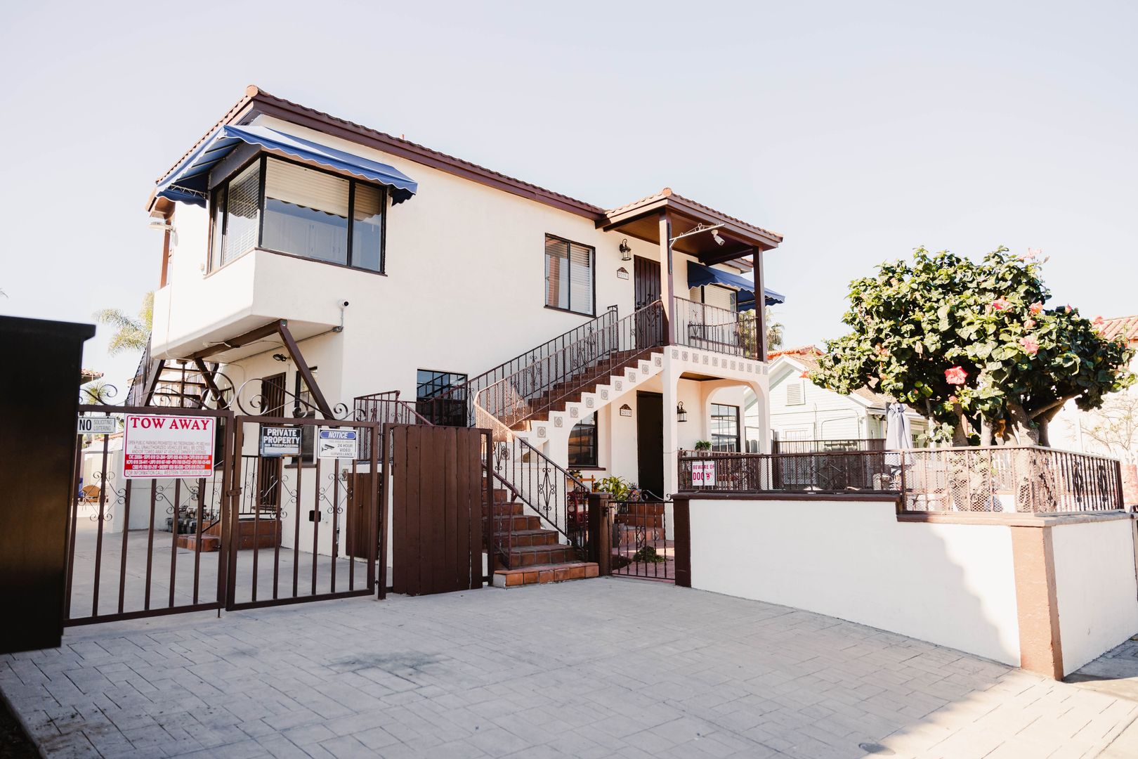 San Diego Apartment: 2515 1/2 B Congress Street