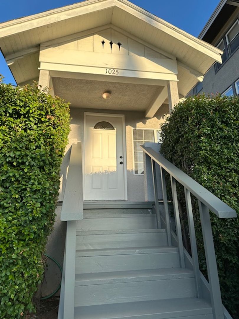 San Diego Apartment: 2214 Broadway