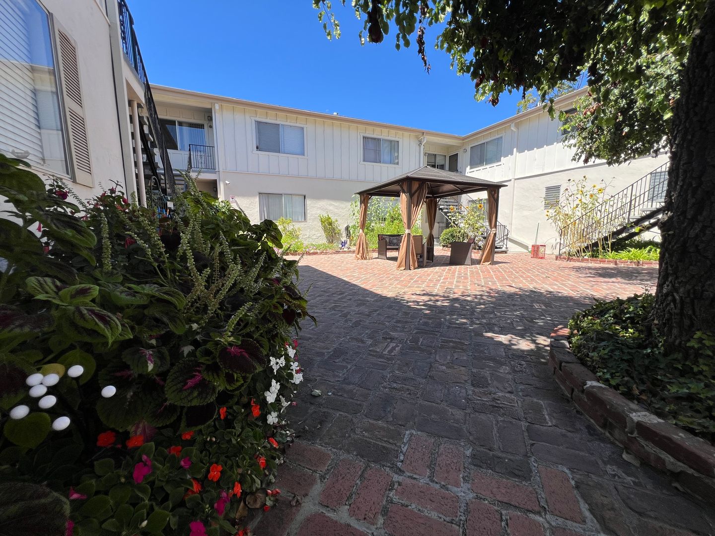 San Diego Apartment: 3502 1st Ave.