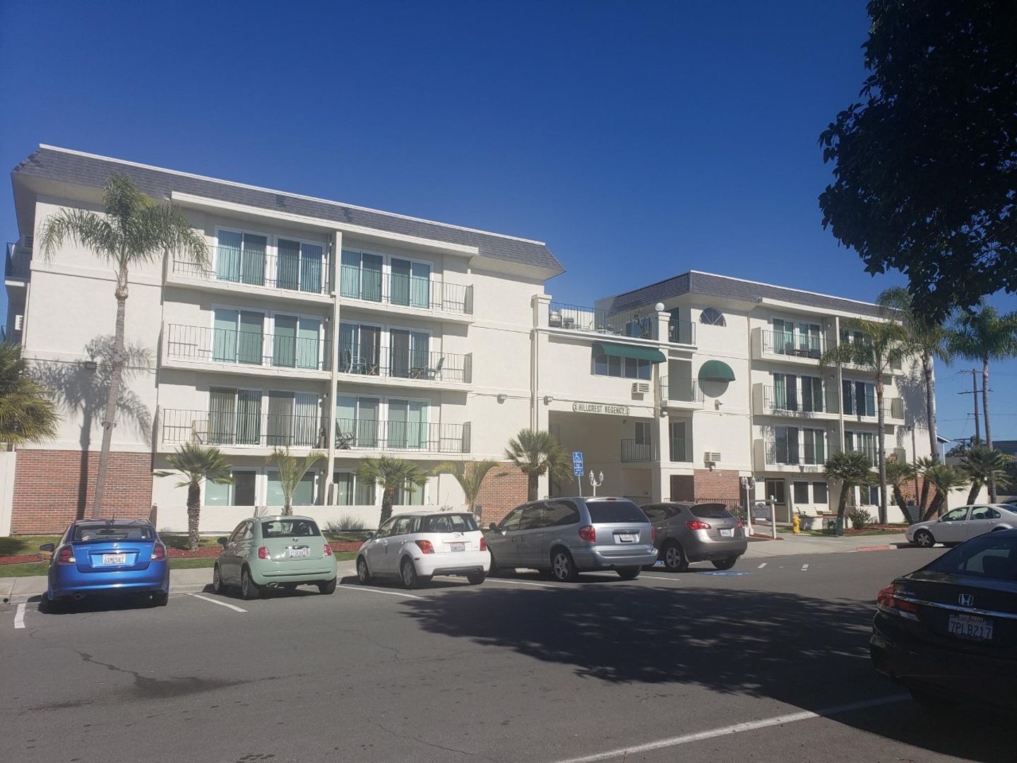 San Diego Apartment: 1050 Essex Street HRV