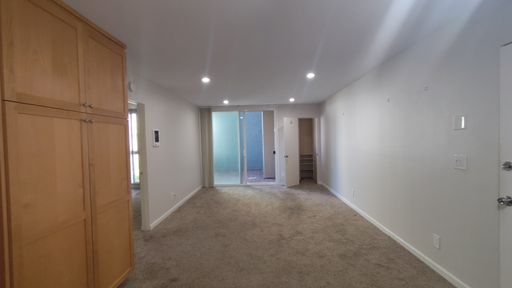 Live the La Jolla Village Lifestyle! SPACIOUS 1BR with Garage parking available now!