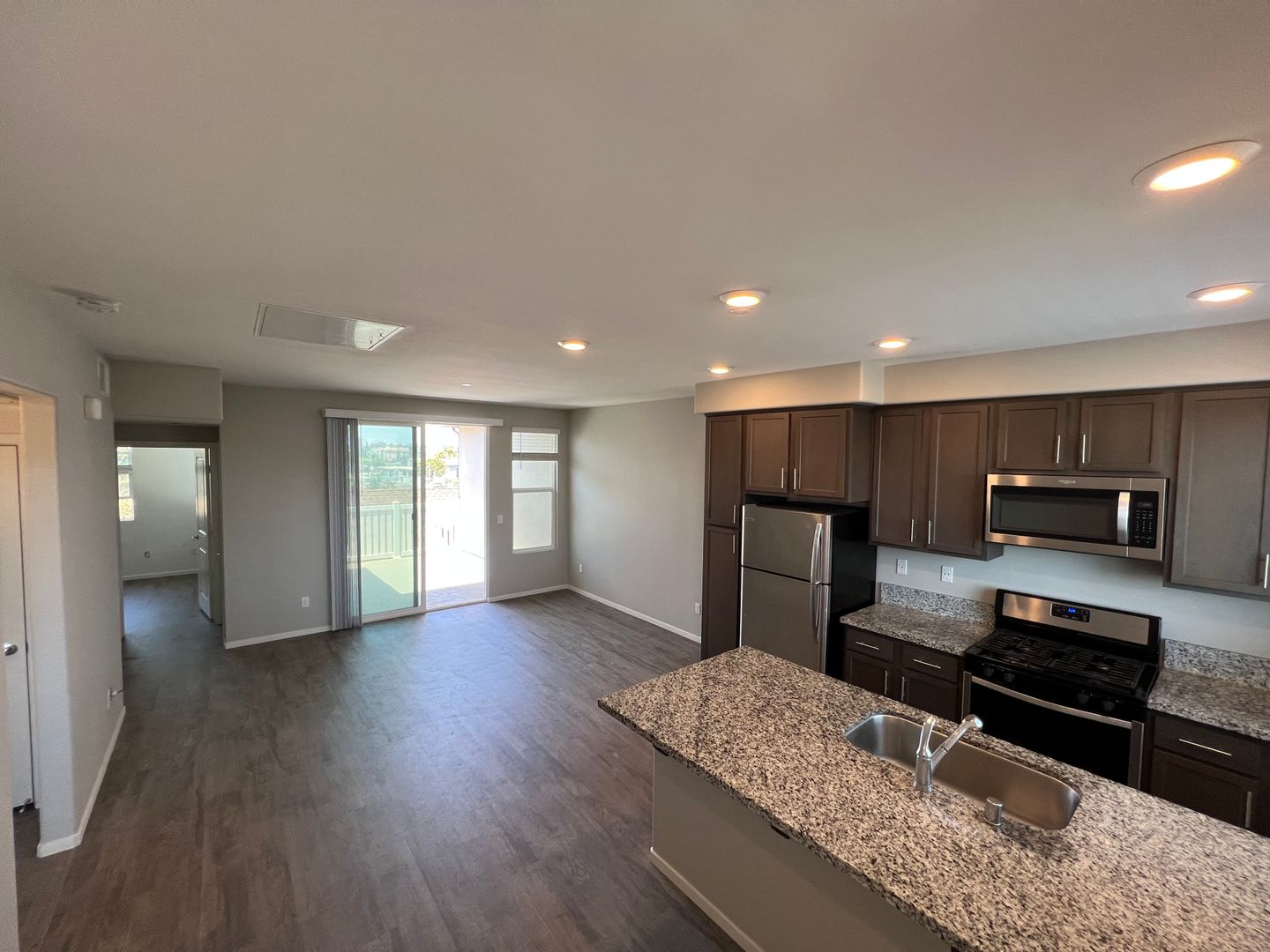 National City Apartment: 1904 F Avenue