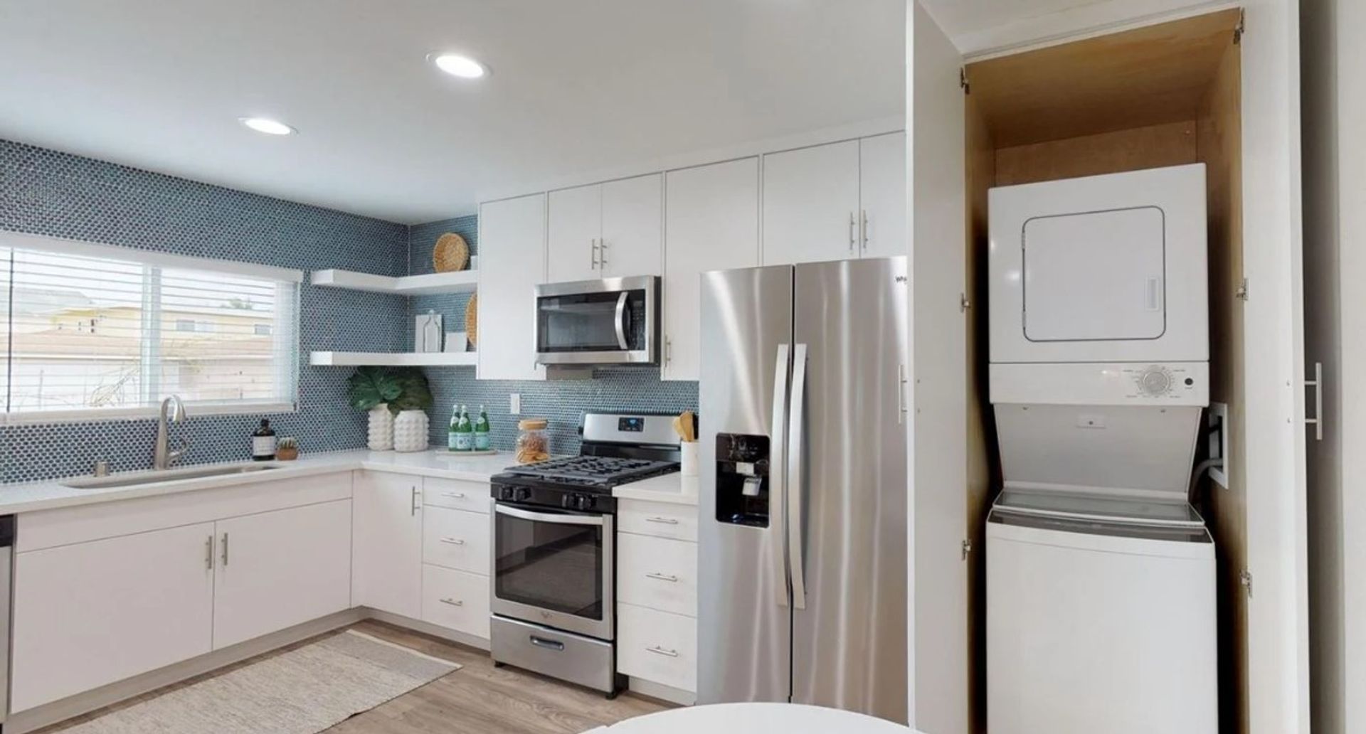 Imperial Beach Apartment: 786 Basswood Ave.