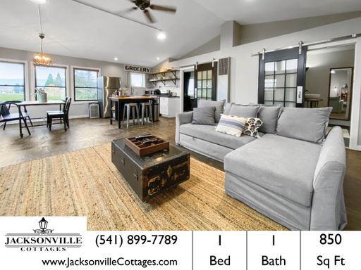 Portland Loft: Fully Furnished Loft Living with views of the golf course $300 Utility Fee – photo 1