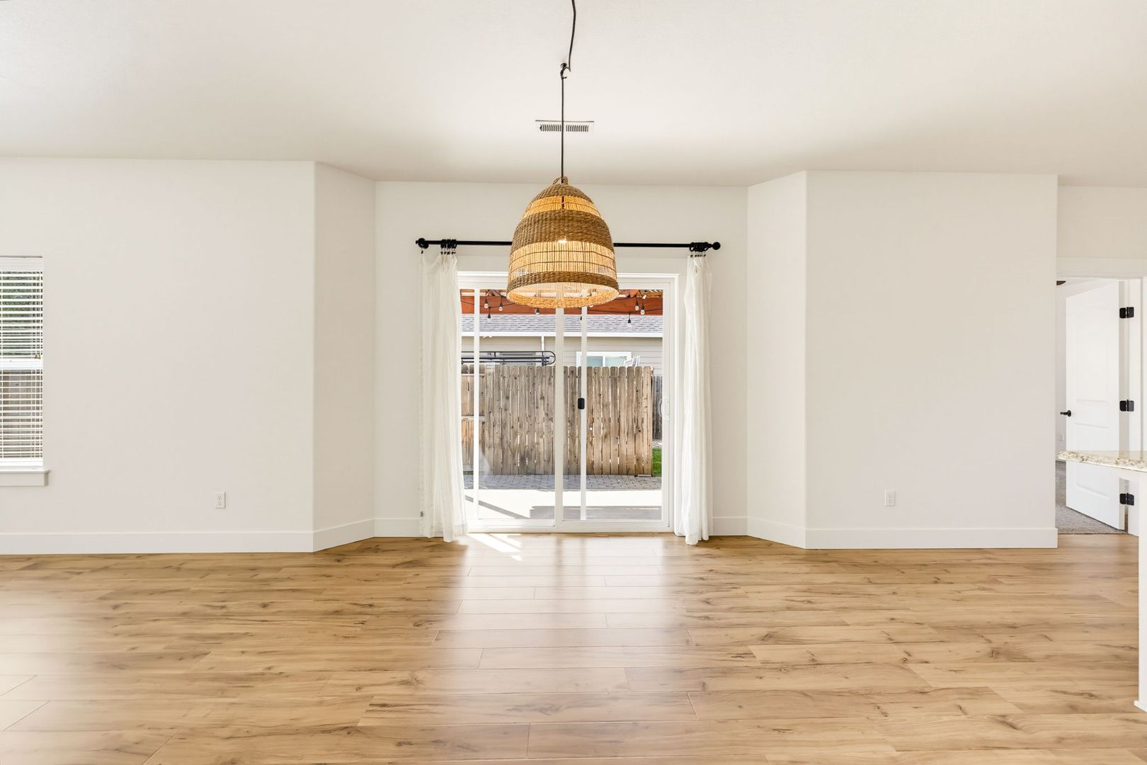 Darlene 1500 Dr 11 of 12