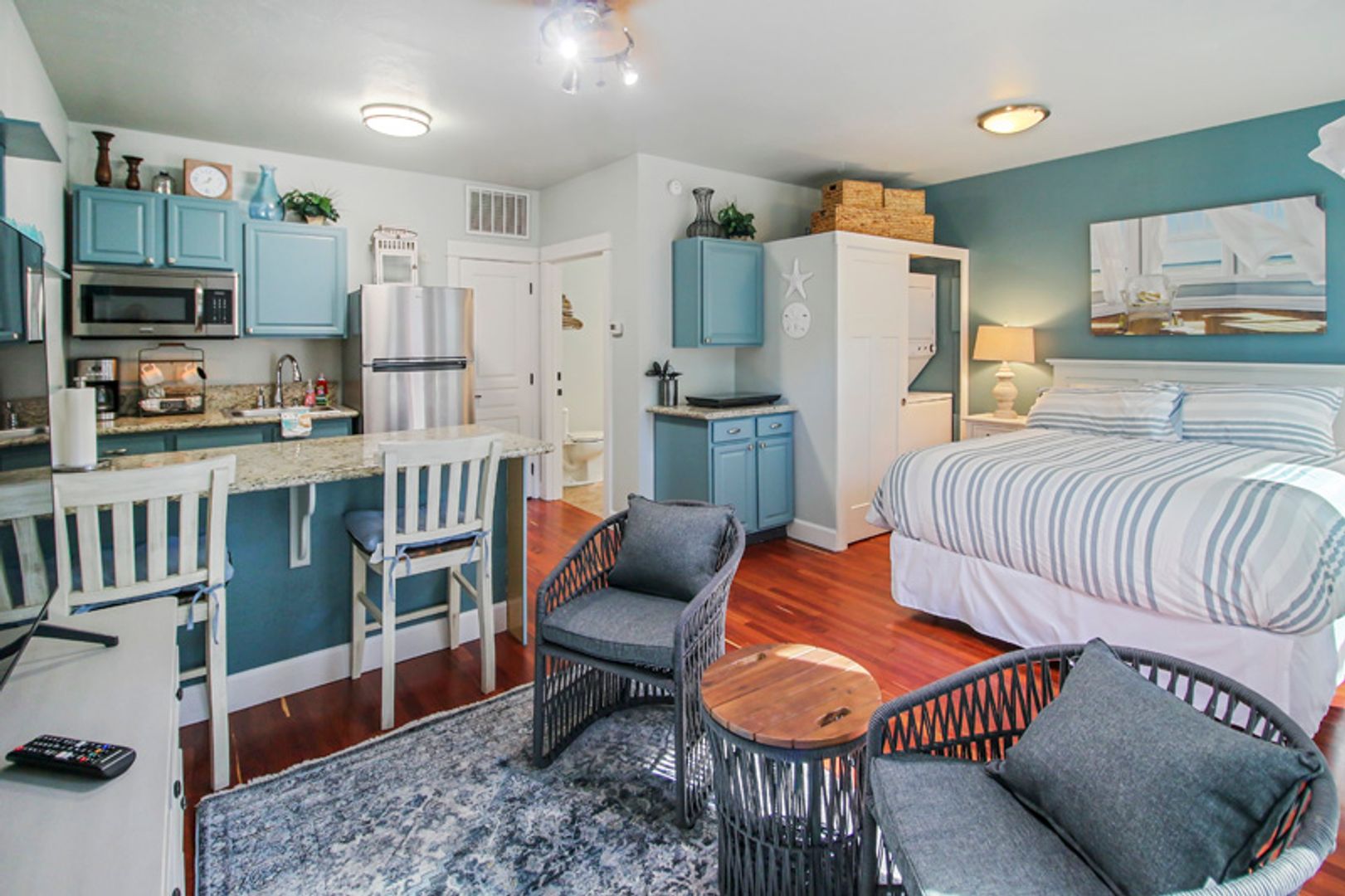 FR Parkside Suite 2 of 12