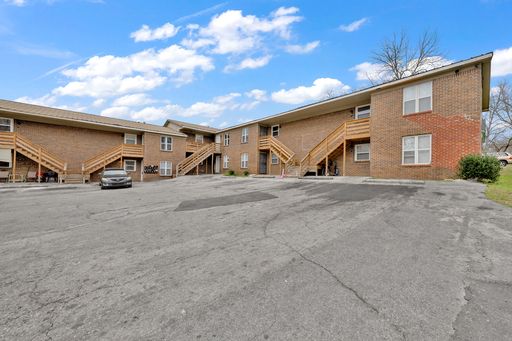 2400 19th Ave N - Apt F – photo 1