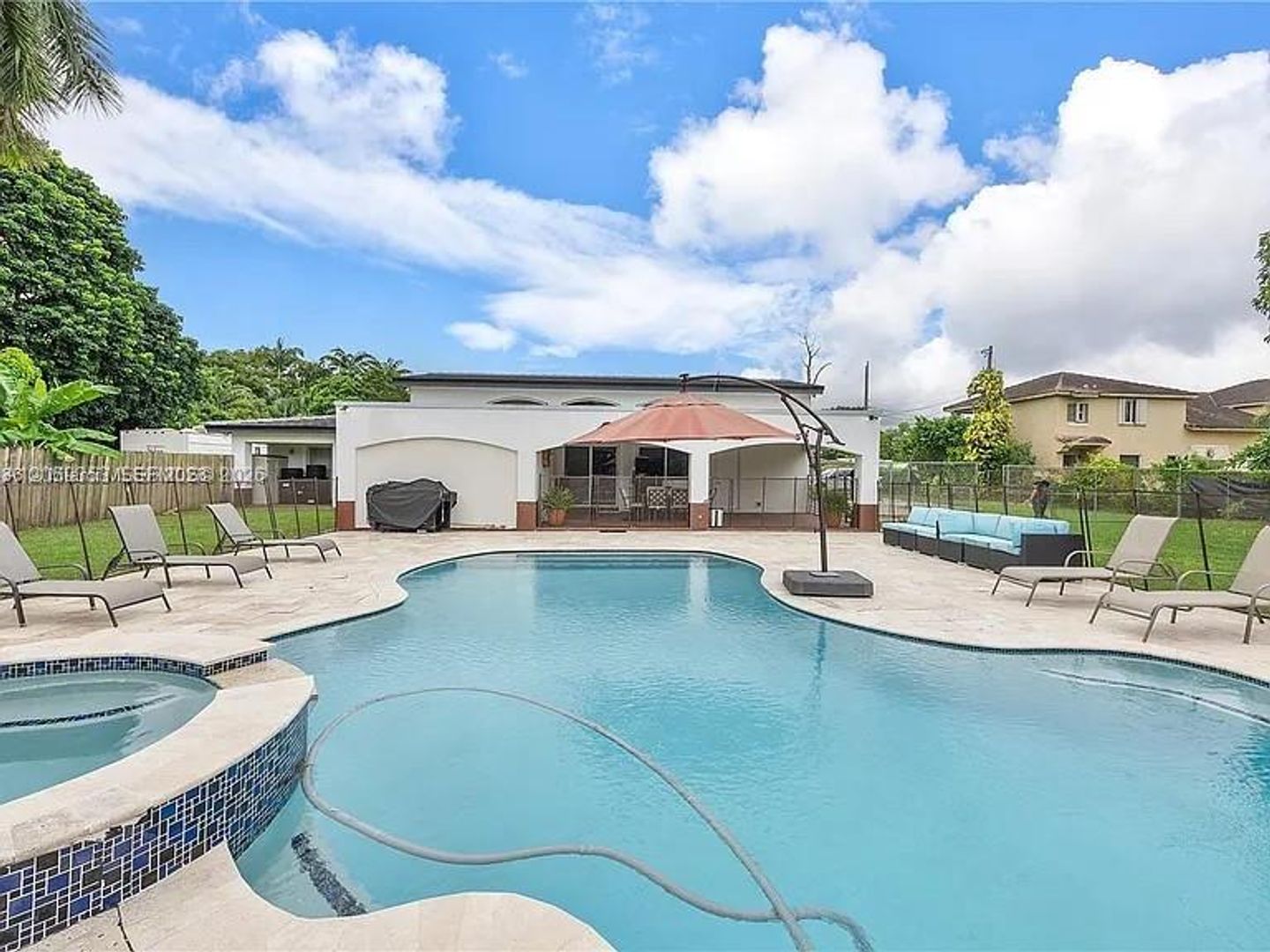 Homestead House: 28835 SW 162nd Avenue 28835