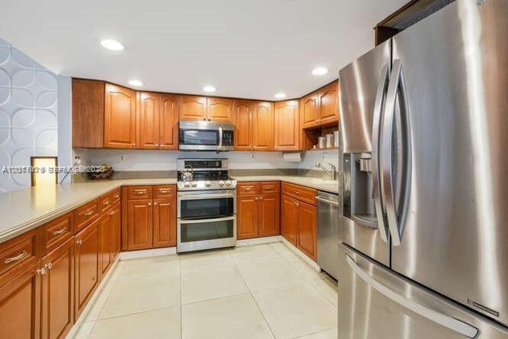 Miami House: 2869 W Trade Avenue, Miami, FL 33133 - 3758