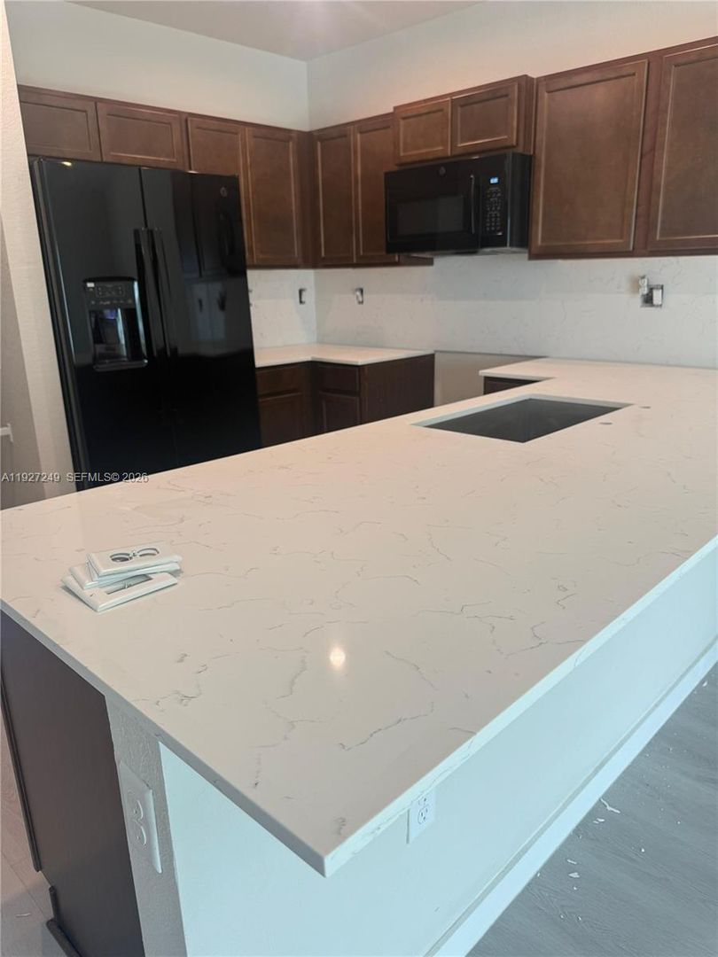 Florida City House: 1037 NW 5th Street 1037