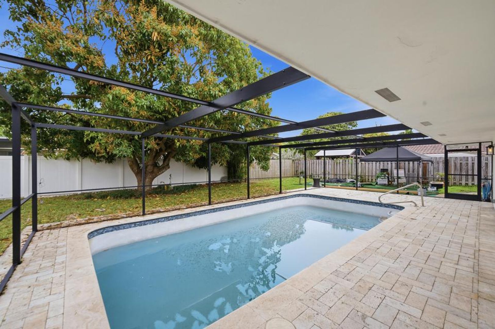 Fort Lauderdale House: 2120 NE 62nd Court