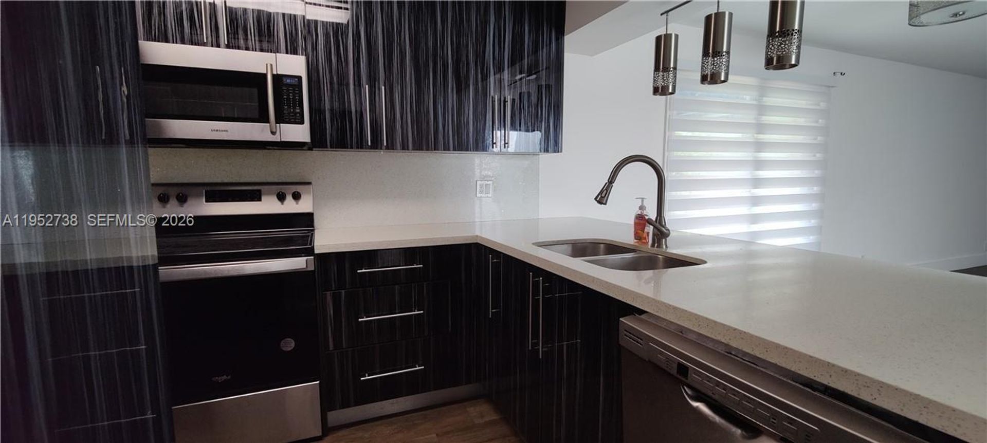 Dania Beach House: 5201 SW 31st Avenue 102