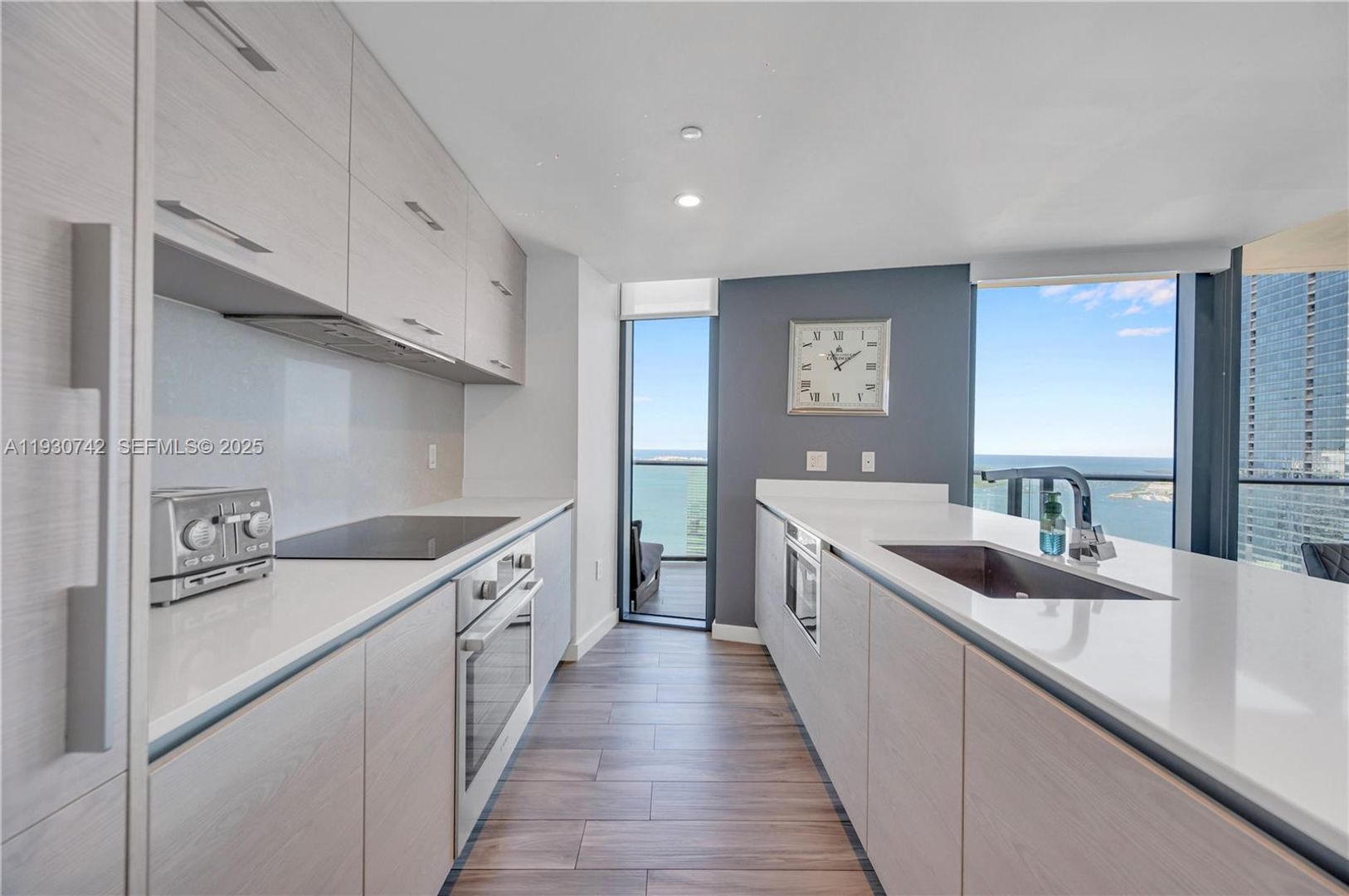 Miami House: 1300 S Miami Avenue 4805