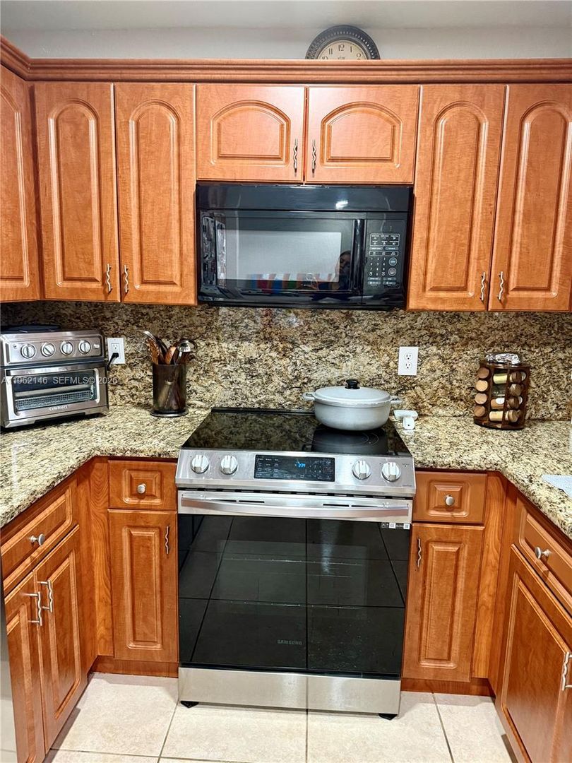 Miami Gardens House: 16811 NW 14th Avenue 16811