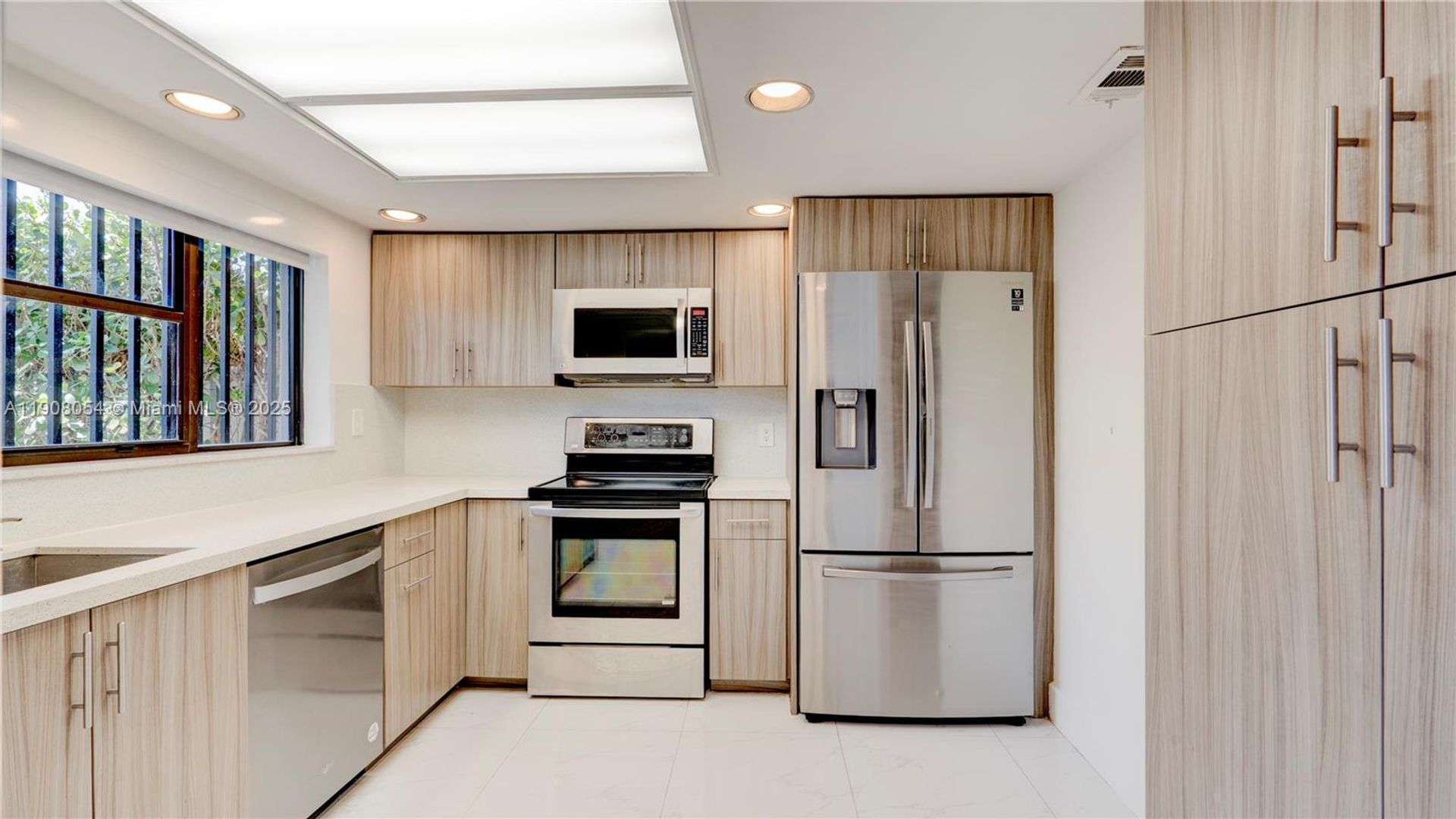 Miami House: 6460 NW 2nd Street