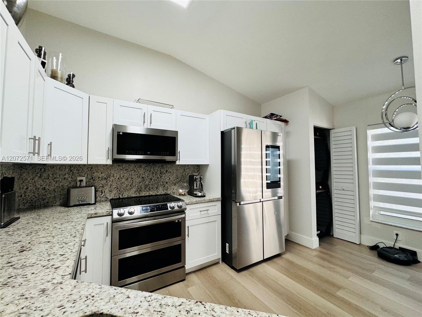 Hollywood House: 1480 Sweetbay Way