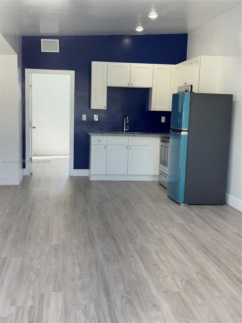 Hallandale Beach House: 526 NW 6th B