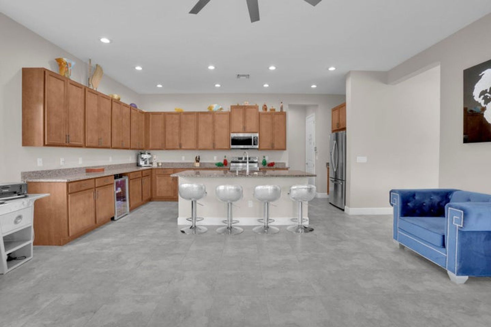 Westlake House: 15866 Orchard Drive