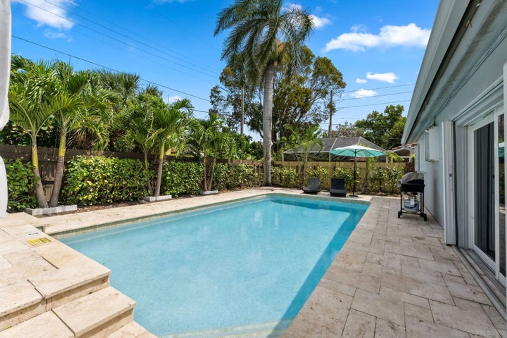 Hollywood House: 1243 GARFIELD Street