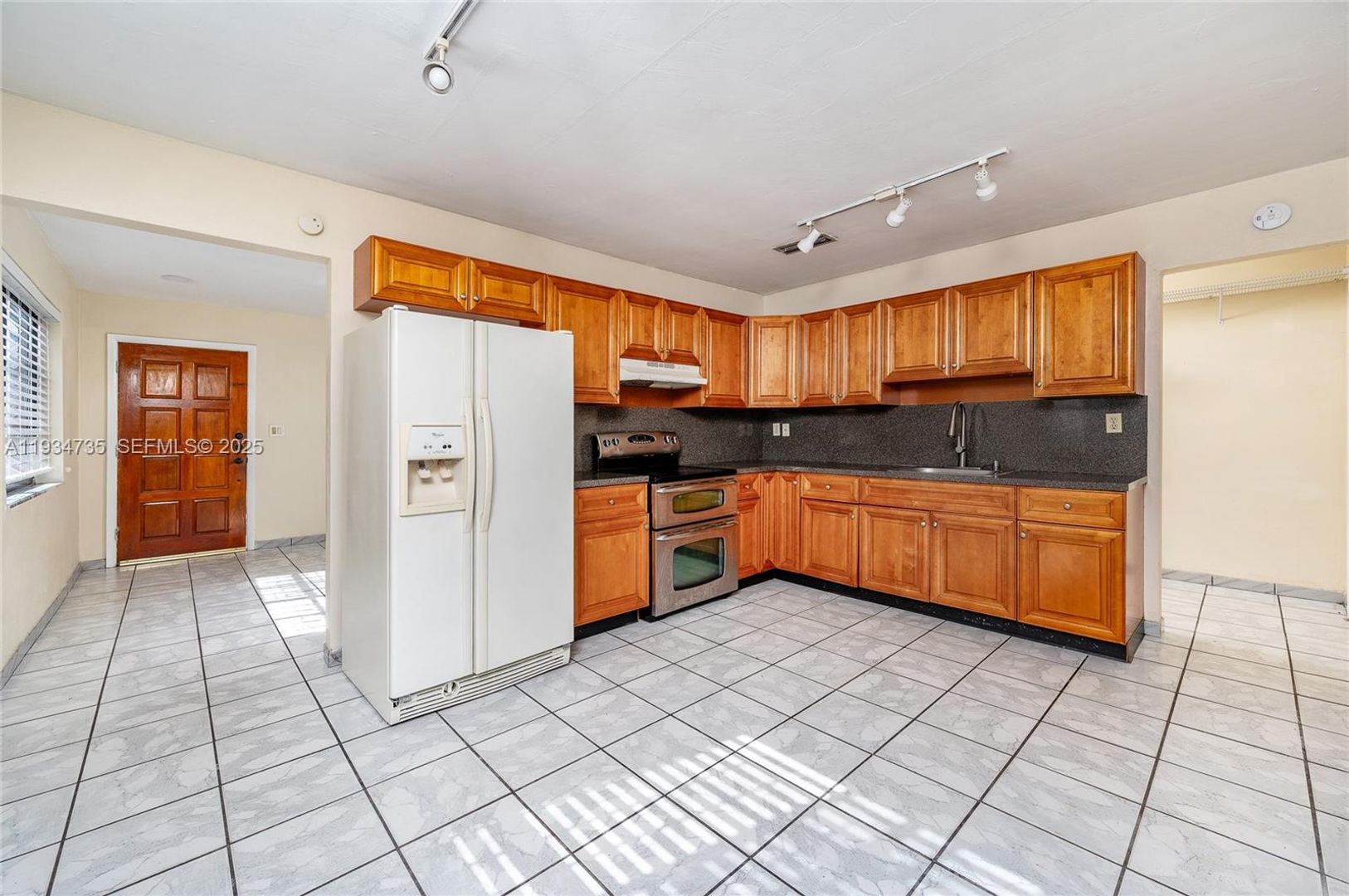 Miami House: 201 NW 34th Avenue 201