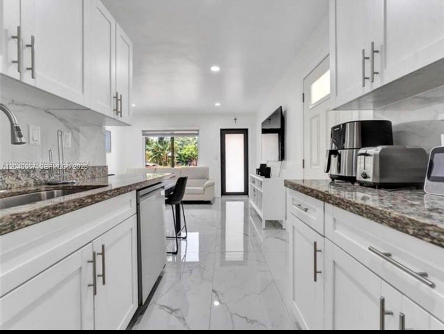 Pompano Beach House: 2730 NE 16th Avenue 0