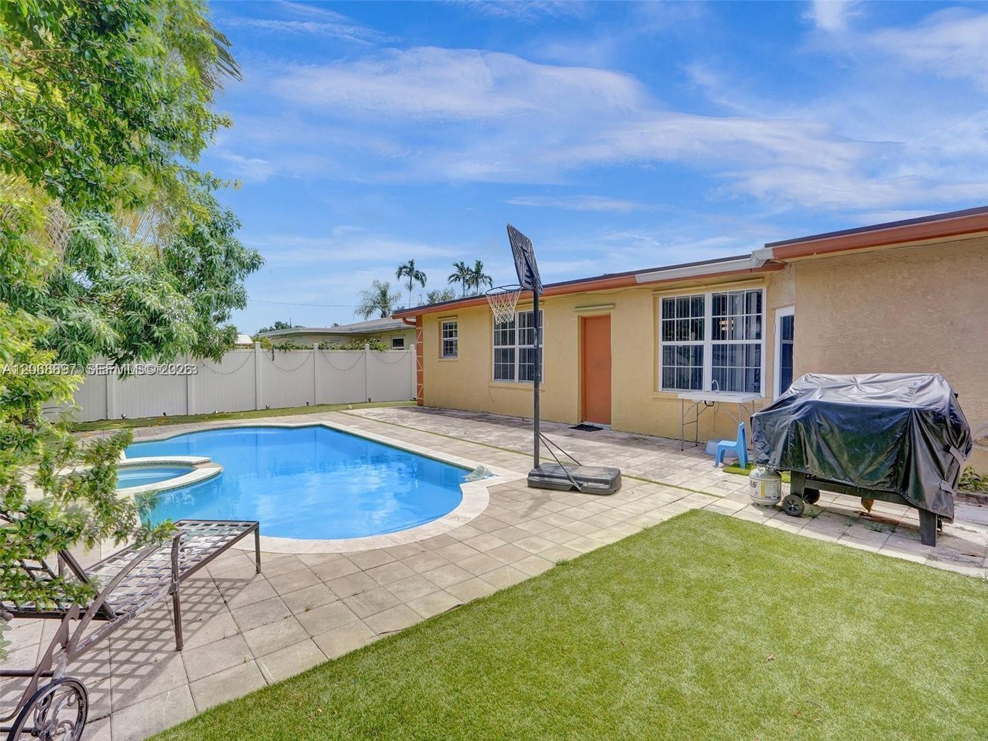 Miami House: 1161 NE 202nd Street