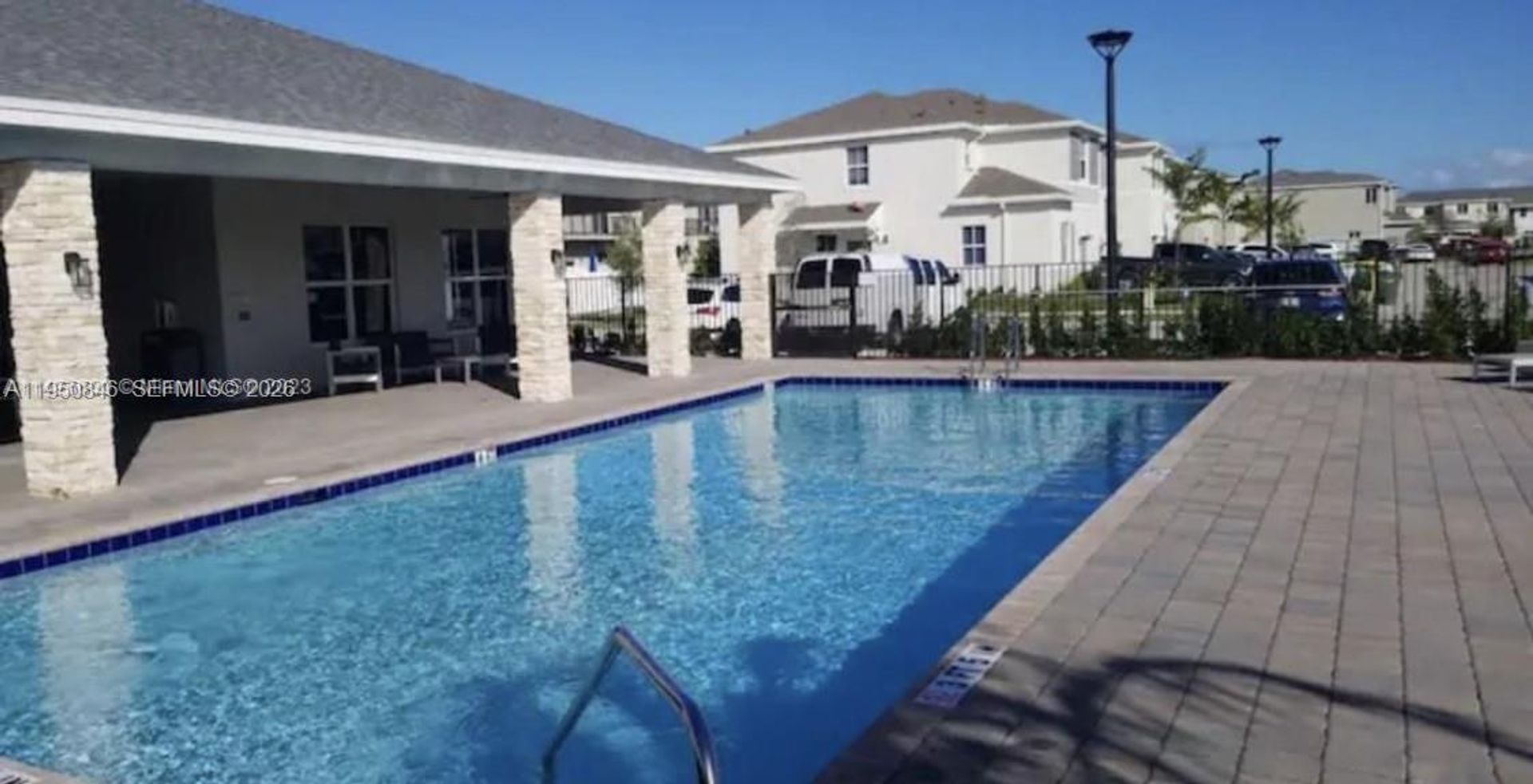 Homestead House: 784 SE 19th Street 784