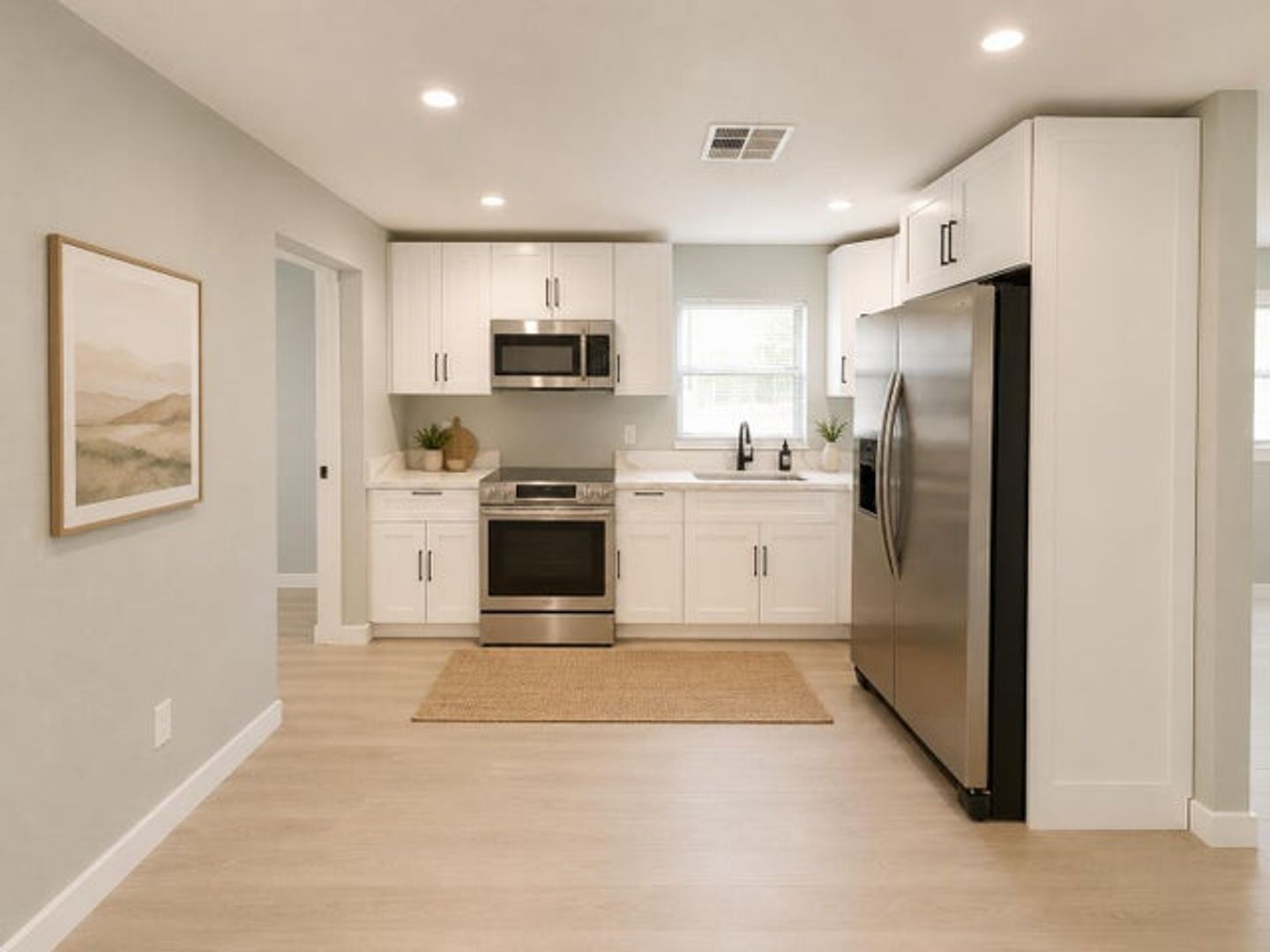 Deerfield Beach House: 472 NW 2ND Terrace